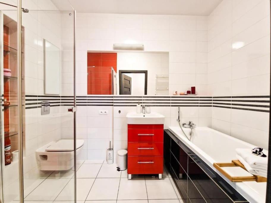 Lesna 16 Apartment *